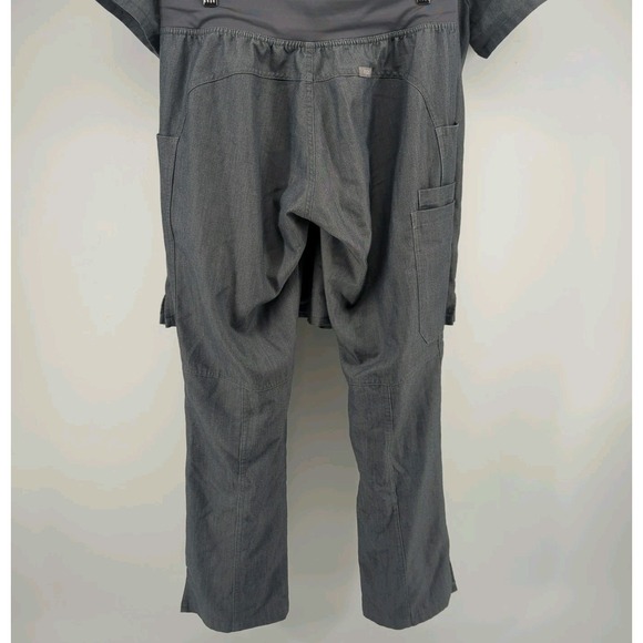 FIGS Scrubs Set Size Small Top Pants Charcoal Grey Technical Collection READ - Picture 12 of 13